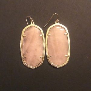 Kendra Scott rose quartz